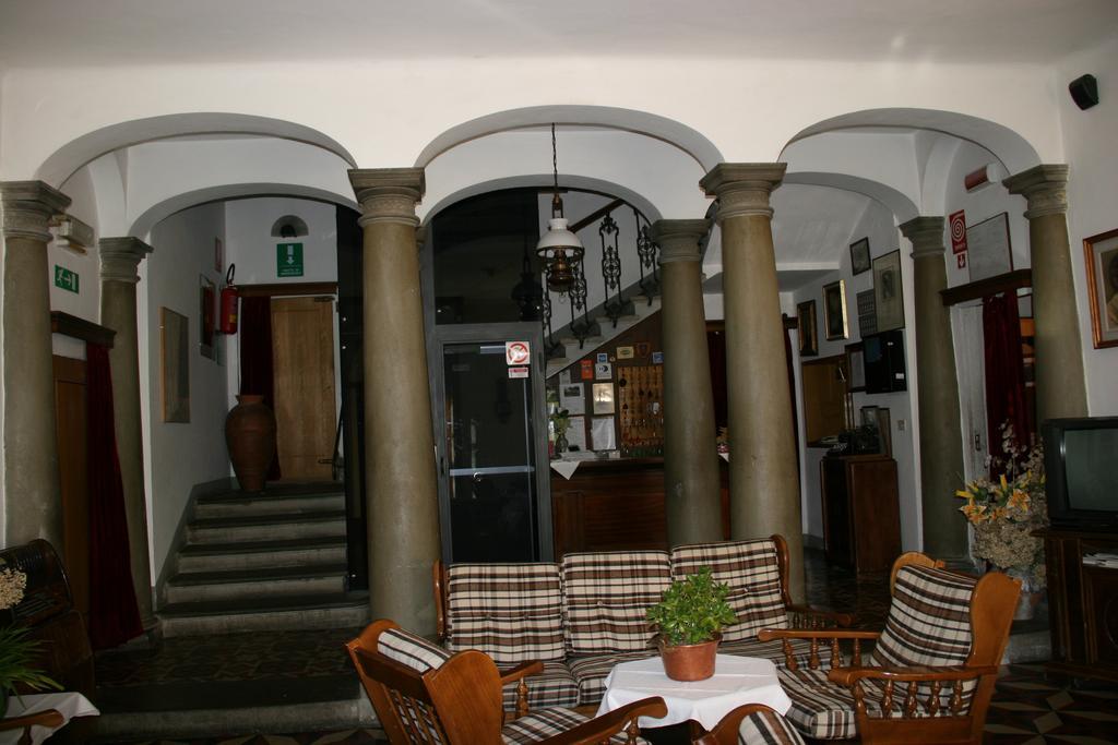 Tre Fiumi Hotel Ronta Kültér fotó