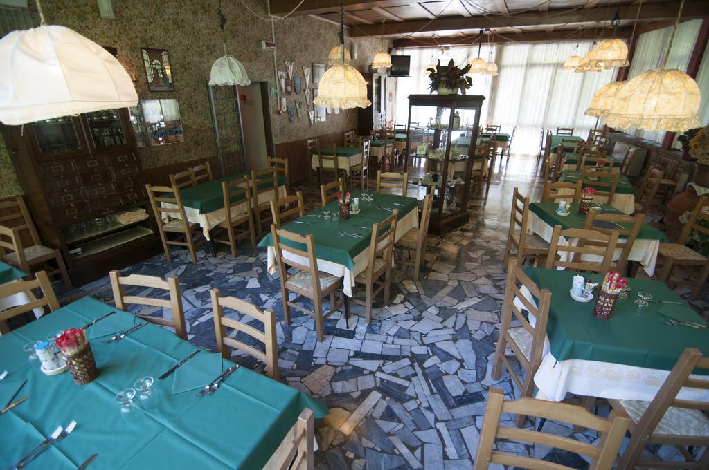 Tre Fiumi Hotel Ronta Kültér fotó